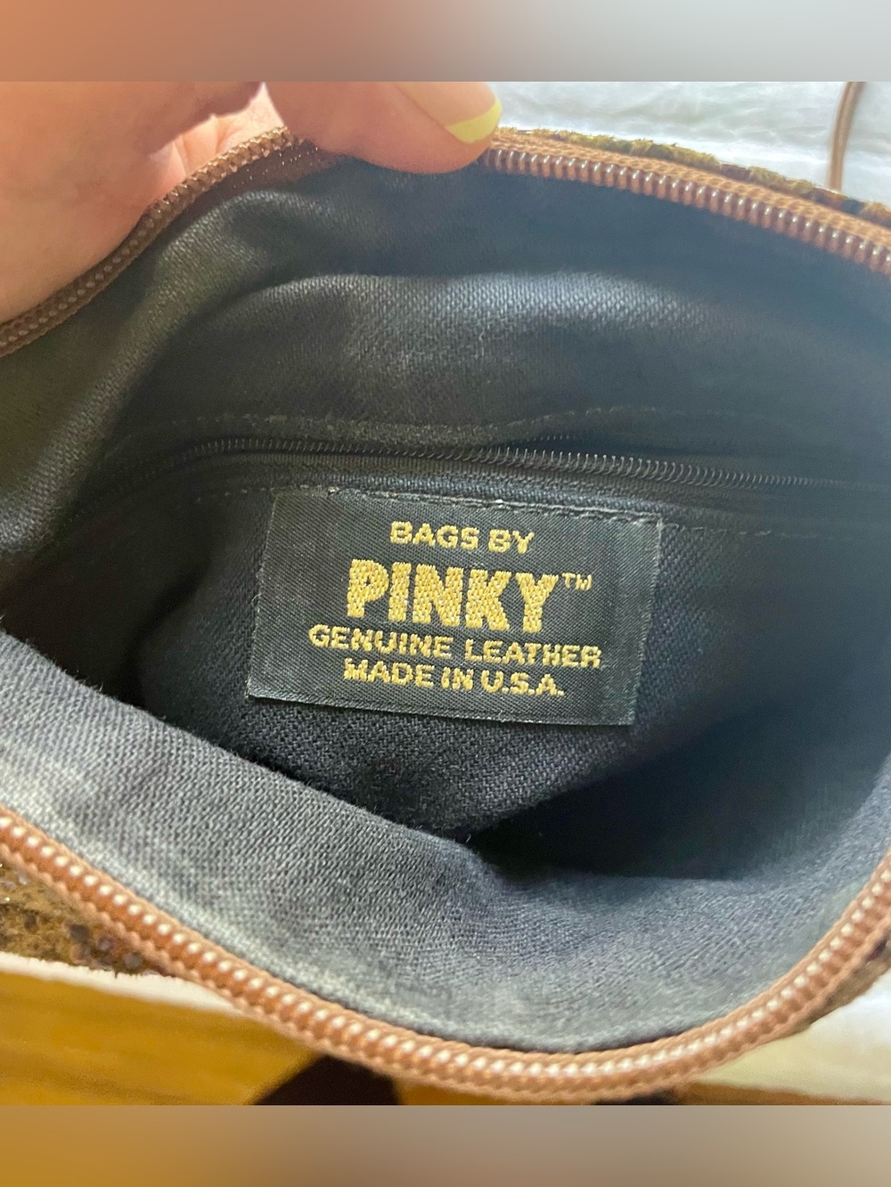 Vintage Pinky Leather Snake-Print Crossbody Purse - Picture 8 of 9